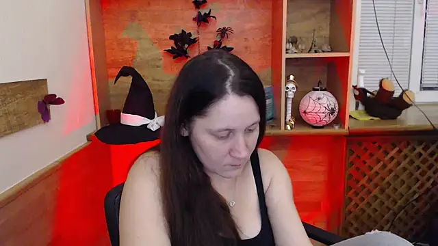 JosieJun  online show from November 2025 06:00:02 PM