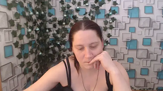 Snapshot of JosieJun_ chatting on January 2025 11:00:01 PM JosieJun online show from January 2025 11:00:01 PM