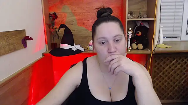 JosieJun  online show from October 2025 07:55:02 PM