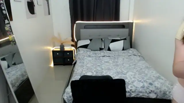 AmazingLuchie online show from January 2026 06:28:02 AM