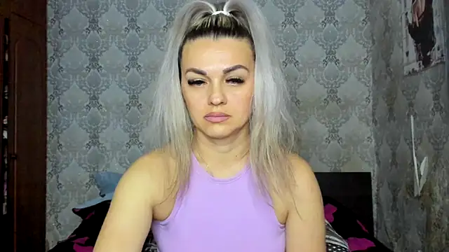 Snapshot of NicoletMoore chatting on March 2025 09:01:02 PM NicoletMoore online show from March 2025 09:01:02 PM