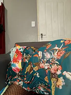 HoneyDropsX online show from May 2026 03:45:02 PM