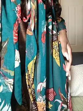 HoneyDropsX online show from November 2025 03:34:01 AM