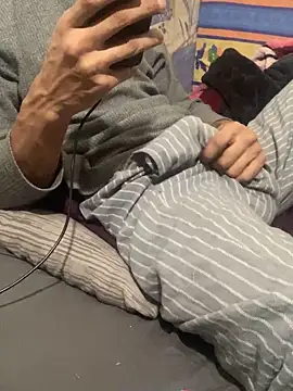 Snapshot of Kize69 chatting on February 2025 06:02:02 PM Kize69 online show from February 2025 06:02:02 PM