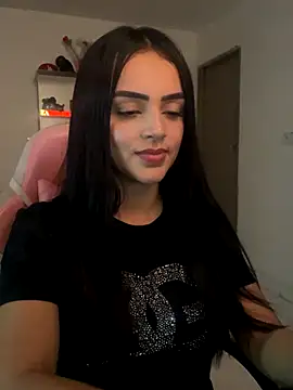 Snapshot of anniehart chatting on December 2025 01:43:02 AM anniehart online show from December 2025 01:43:02 AM