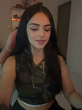 Snapshot of anniehart chatting on November 2025 12:44:02 AM anniehart online show from November 2025 12:44:02 AM