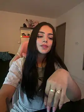 Snapshot of anniehart chatting on December 2025 11:54:01 PM anniehart online show from December 2025 11:54:01 PM