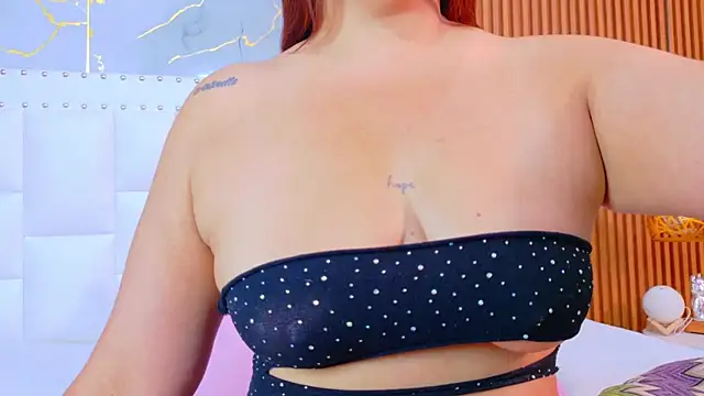 IrresistibleMilf online show from December 2025 12:22:02 PM