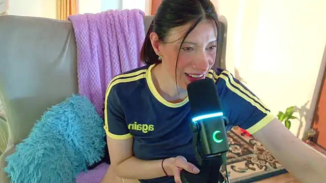 magali 19 online show from May 2026 09:42:02 PM