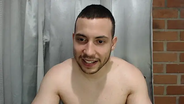Snapshot of Armando_2002 chatting on August 2026 02:09:02 AM Armando 2002 online show from August 2026 02:09:02 AM