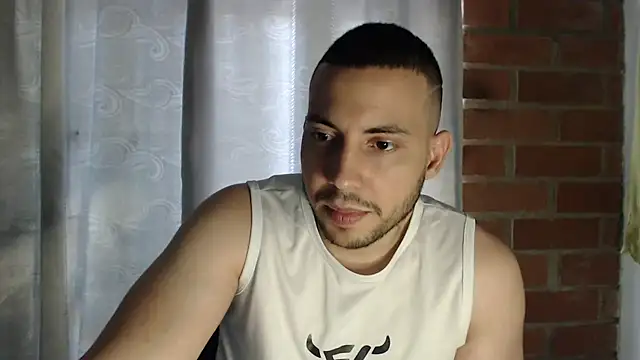 Snapshot of Armando_2002 chatting on July 2026 07:04:02 PM Armando 2002 online show from July 2026 07:04:02 PM