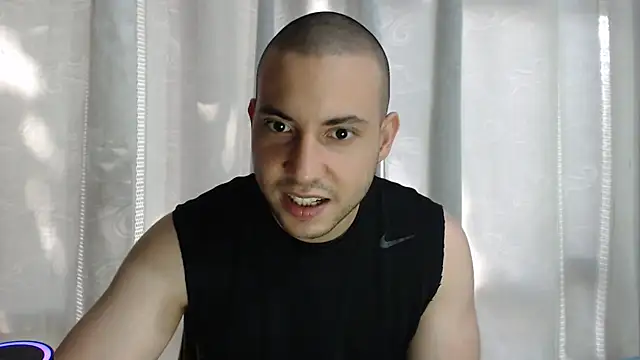 Armando 2002 online show from November 2025 06:23:01 PM