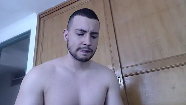 Snapshot of Armando_2002 chatting on July 2026 04:13:01 PM Armando 2002 online show from July 2026 04:13:01 PM