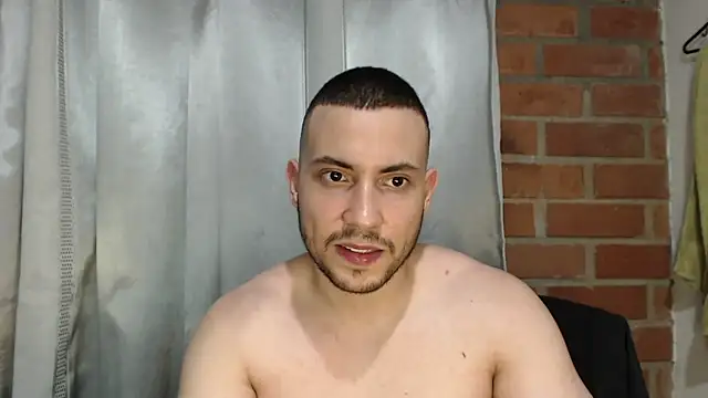 Snapshot of Armando_2002 chatting on July 2026 06:15:02 AM Armando 2002 online show from July 2026 06:15:02 AM