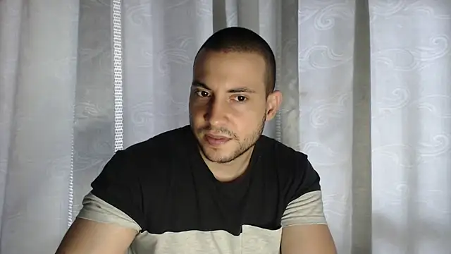 Armando 2002 online show from October 2025 04:59:01 PM