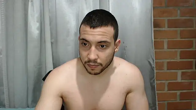 Snapshot of Armando_2002 chatting on August 2026 12:05:02 AM Armando 2002 online show from August 2026 12:05:02 AM