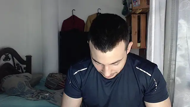 Snapshot of Armando_2002 chatting on July 2026 01:50:01 PM Armando 2002 online show from July 2026 01:50:01 PM