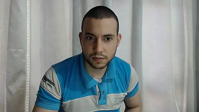 Armando 2002 online show from November 2025 04:18:01 PM