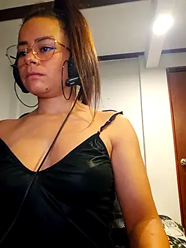 MistressSlut1 online show from September 2025 12:38:02 PM