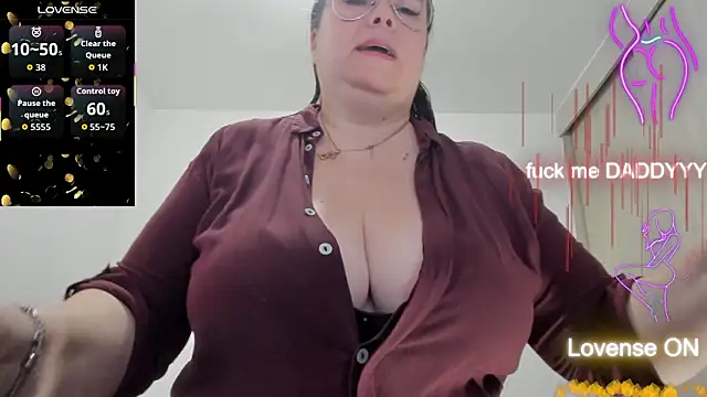 Snapshot of esmeraldamfc chatting on February 2026 10:01:02 PM esmeraldamfc online show from February 2026 10:01:02 PM