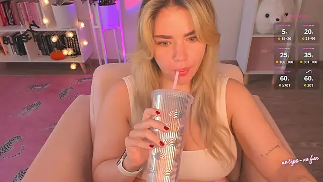 pussy-kattt online show from October 2025 06:03:01 AM