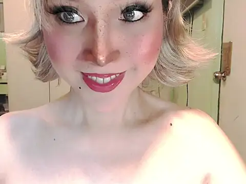 Ezradeliciosa online show from May 2026 01:22:01 AM