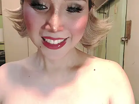 Ezradeliciosa online show from June 2026 05:51:01 AM