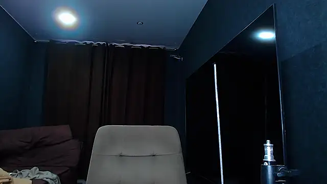 Snapshot of muscularjohnforuX chatting on March 2025 06:54:01 AM muscularjohnforuX online show from March 2025 06:54:01 AM