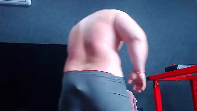 muscularjohnforuX online show from April 2026 07:21:01 PM