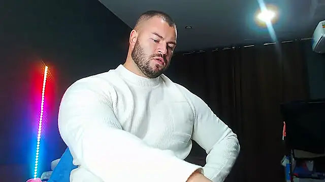 Snapshot of muscularjohnforuX chatting on September 2025 06:36:01 PM muscularjohnforuX online show from September 2025 06:36:01 PM