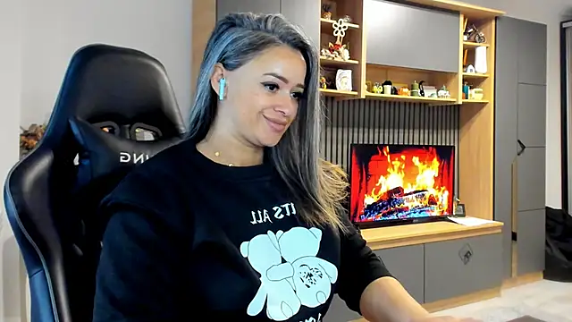 Claire95  online show from October 2025 04:23:02 AM