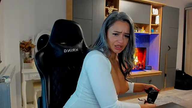 Claire95  online show from March 2026 06:40:01 AM