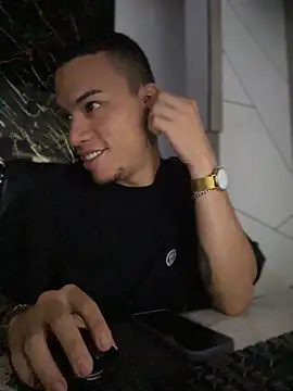 Snapshot of BestMasterForYou chatting on October 2025 08:20:01 PM BestMasterForYou online show from October 2025 08:20:01 PM