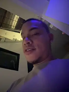 Snapshot of BestMasterForYou chatting on October 2025 06:13:01 AM BestMasterForYou online show from October 2025 06:13:01 AM