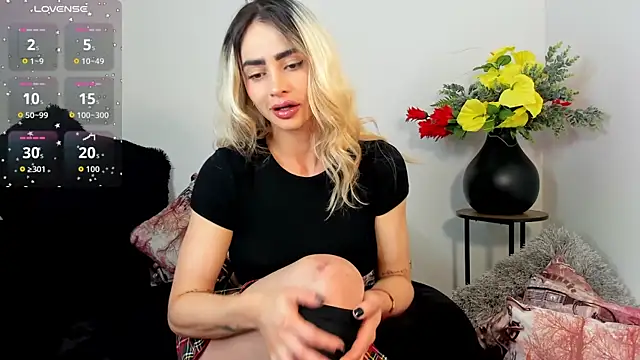 alissondomitt online show from September 2025 02:43:02 PM