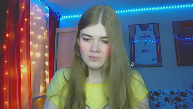 Snapshot of Klementa chatting on September 2025 08:09:01 PM Klementa online show from September 2025 08:09:01 PM