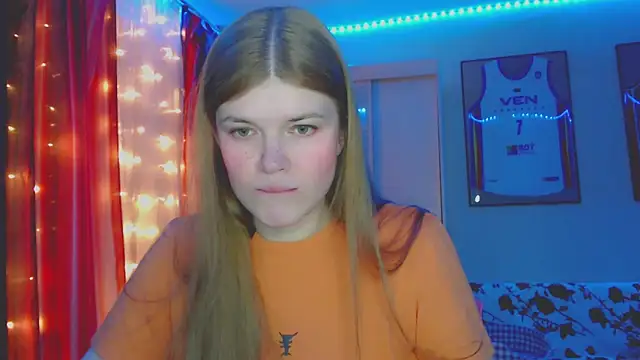 Snapshot of Klementa chatting on October 2025 06:20:01 PM Klementa online show from October 2025 06:20:01 PM