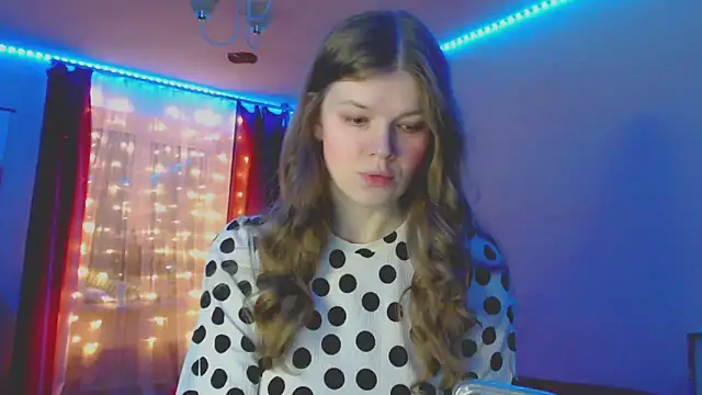 Snapshot of Klementa chatting on December 2024 05:07:02 PM Klementa online show from December 2024 05:07:02 PM