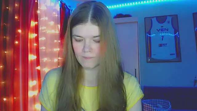 Snapshot of Klementa chatting on November 2025 05:57:01 PM Klementa online show from November 2025 05:57:01 PM