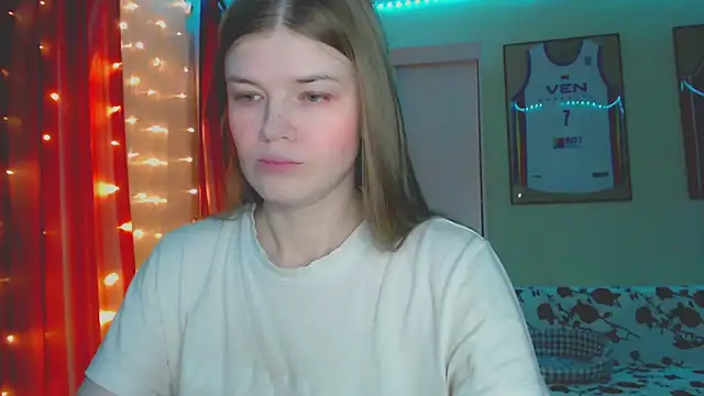 Snapshot of Klementa chatting on November 2025 06:34:01 PM Klementa online show from November 2025 06:34:01 PM