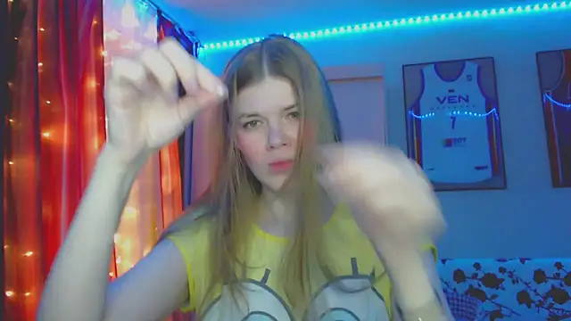 Snapshot of Klementa chatting on October 2025 07:59:01 PM Klementa online show from October 2025 07:59:01 PM