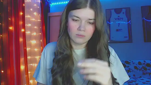 Snapshot of Klementa chatting on October 2025 07:24:02 PM Klementa online show from October 2025 07:24:02 PM