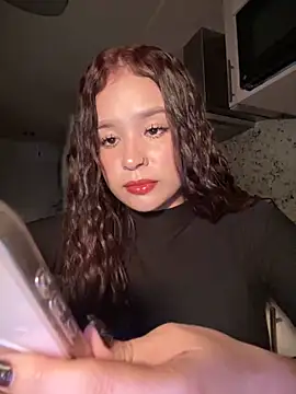 bella parisi online show from March 2025 03:45:01 AM