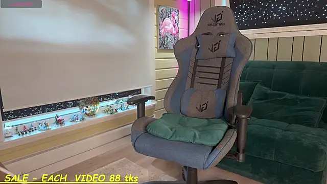 SandyChris online show from May 2026 06:23:03 AM