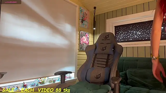 SandyChris online show from April 2026 06:26:02 AM