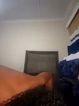 QUEENMANDYY online show from February 2026 03:06:01 AM