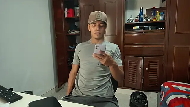Snapshot of Jhon_wich chatting on July 2026 06:16:02 PM Jhon wich online show from July 2026 06:16:02 PM