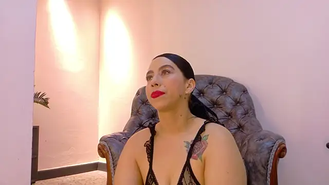 Snapshot of niky_smit chatting on October 2025 10:38:02 AM niky smit online show from October 2025 10:38:02 AM