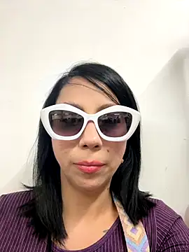 niky smit online show from December 2025 02:48:01 PM