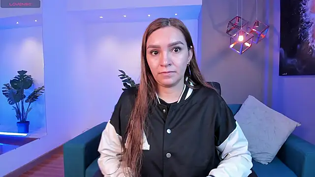 miataylorr1 online show from November 2025 11:59:02 AM